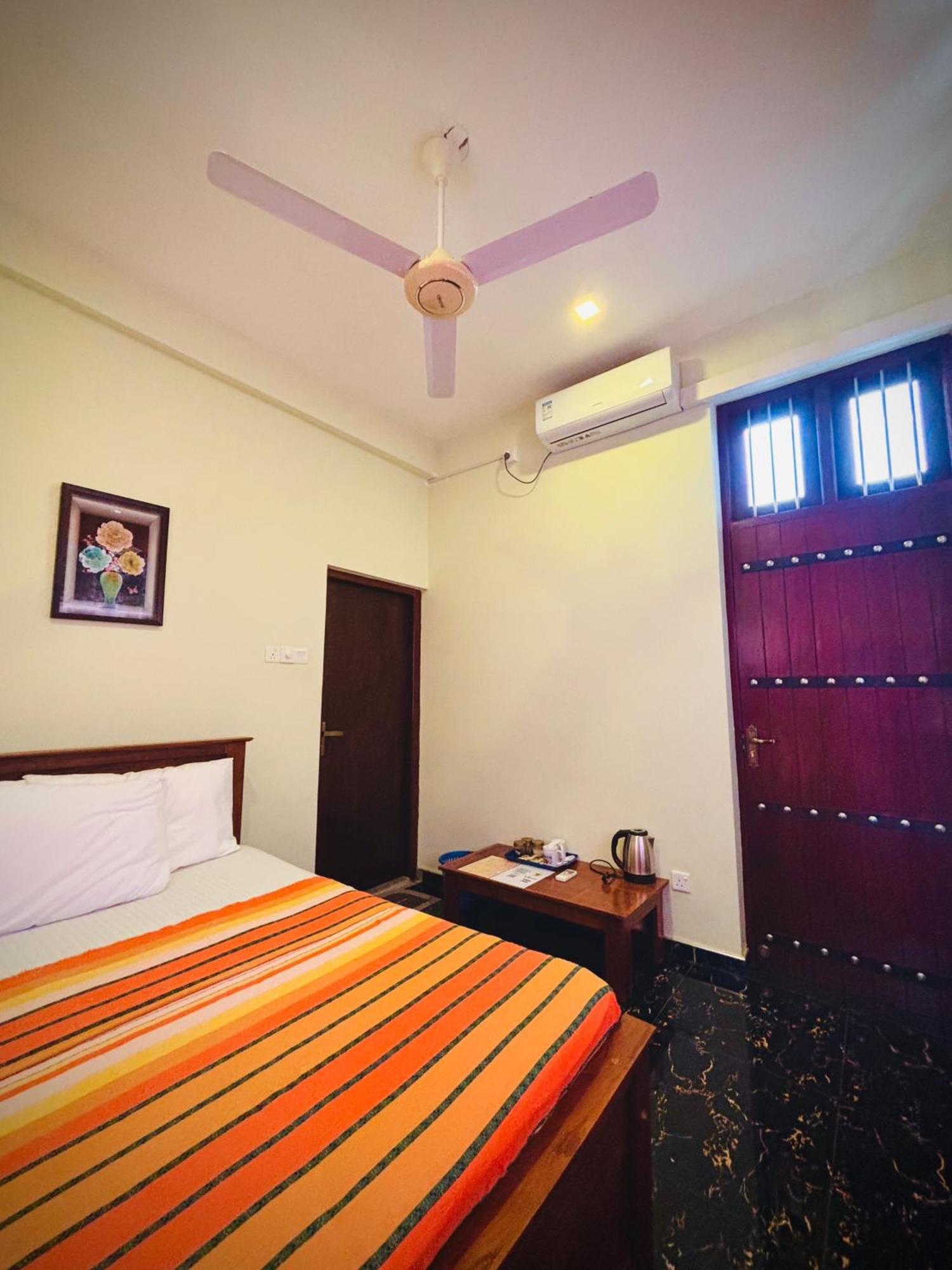 Nirosha Guest House Galle Camera foto